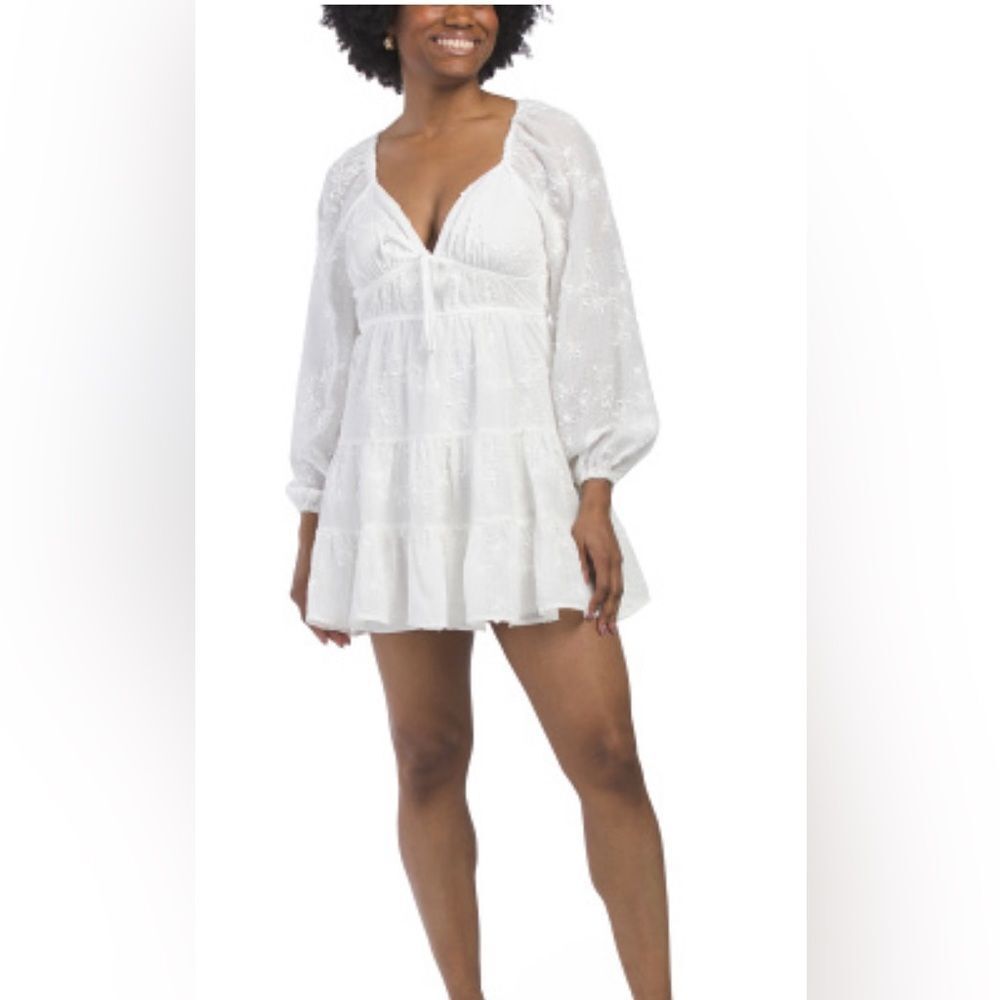 Clover- Elegant White Women's Mini Dress